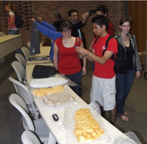 After the lecture presentation, students were encouraged to view castings and ask questions. Photo: Craig Woolheater.